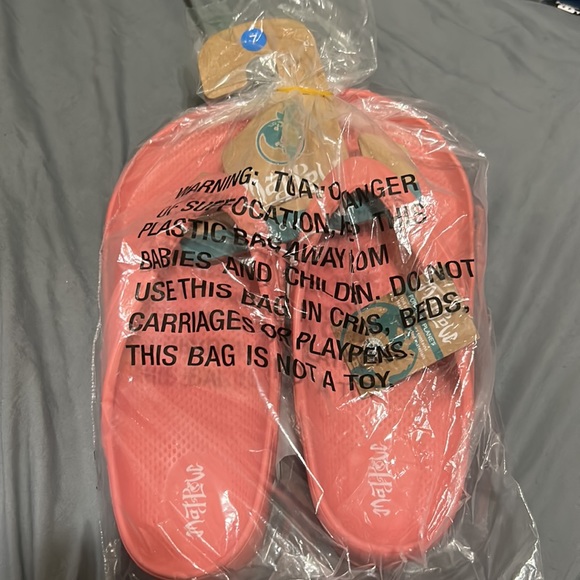 Women’s flip flops Sammy pink NWT - Picture 3 of 7